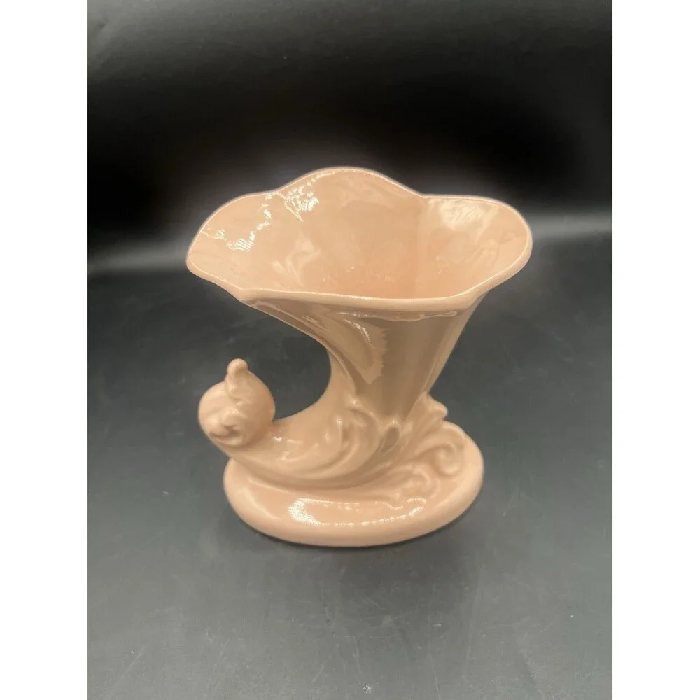 Vintage Art Deco 1940s Cornucopia Vase #1133 - Mauve Pink Glaze MCM Pottery
